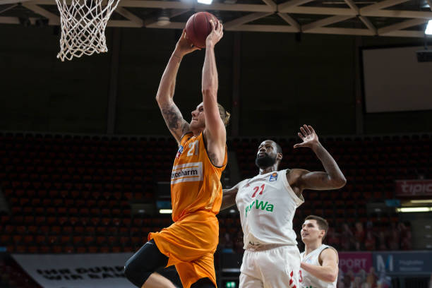 利用阿玛德 利用阿玛德